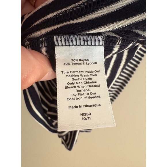 Talbots Nautical Striped Top with Button Shoulder Detail Navy & White Size Small - Picture 8 of 10